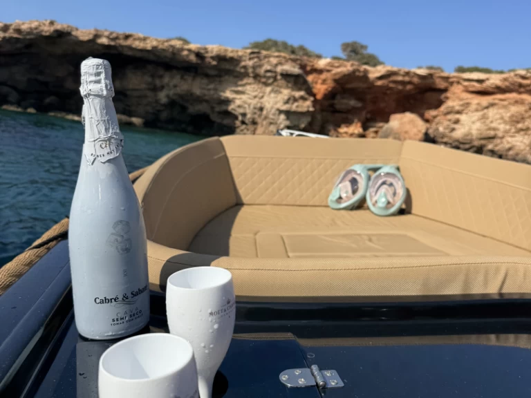 Yacht hire Sant Antoni de Portmany cheap 525