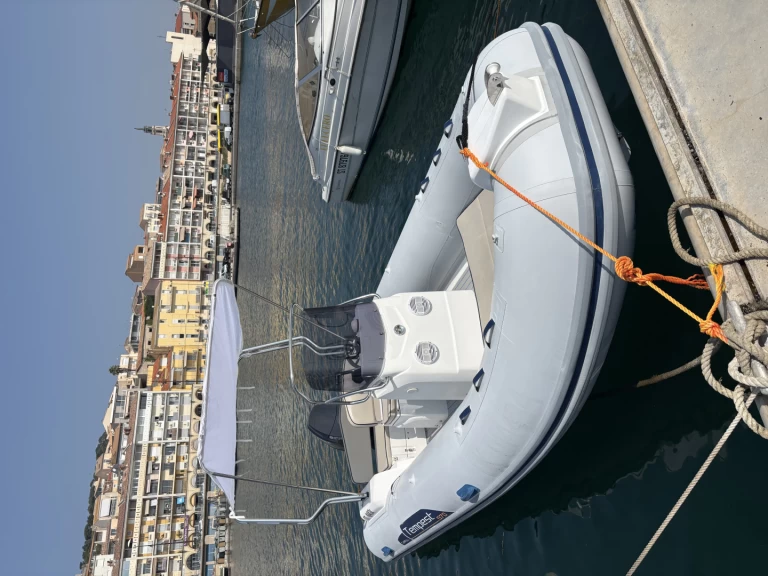 RIB hire in Sète - Capelli Tempest 570