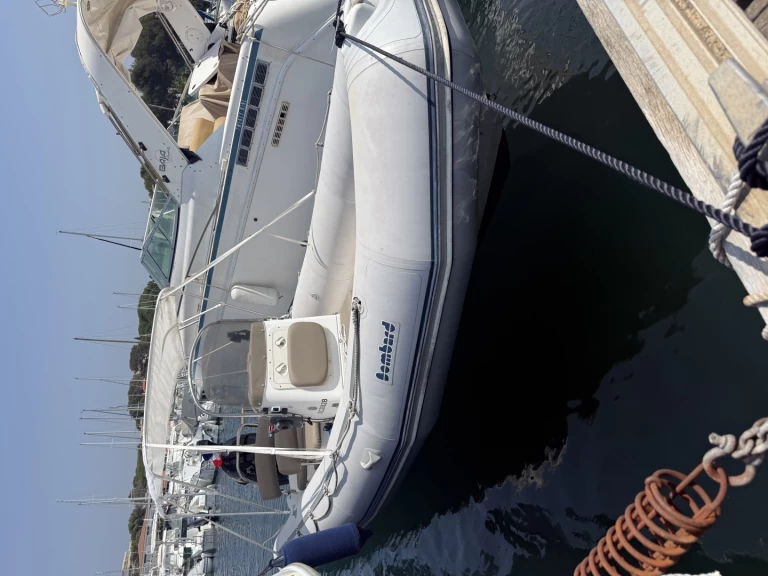 Yacht charter Saint-Raphaël - Bombard Explorer 620 on SamBoat