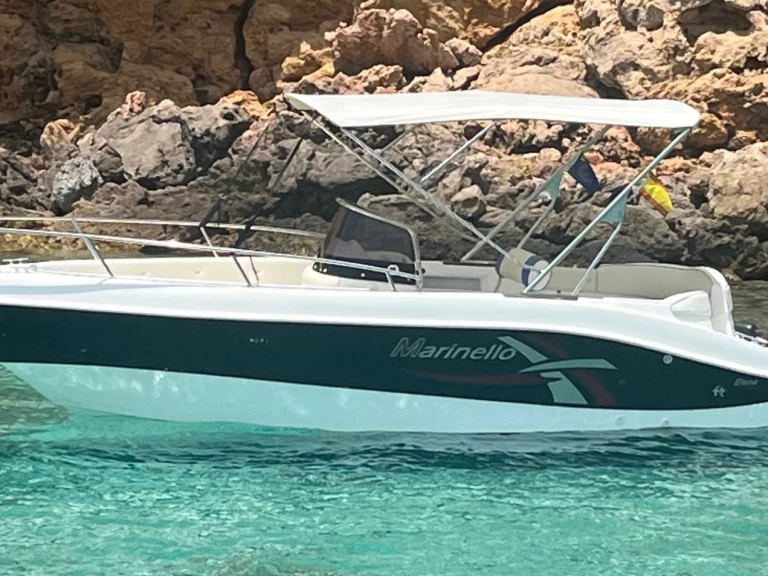 Hire Motorboat Marinello with a boat licence