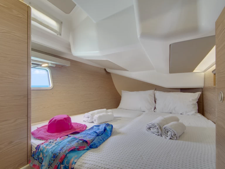 Hire a Hanse Hanse 458 Alimos