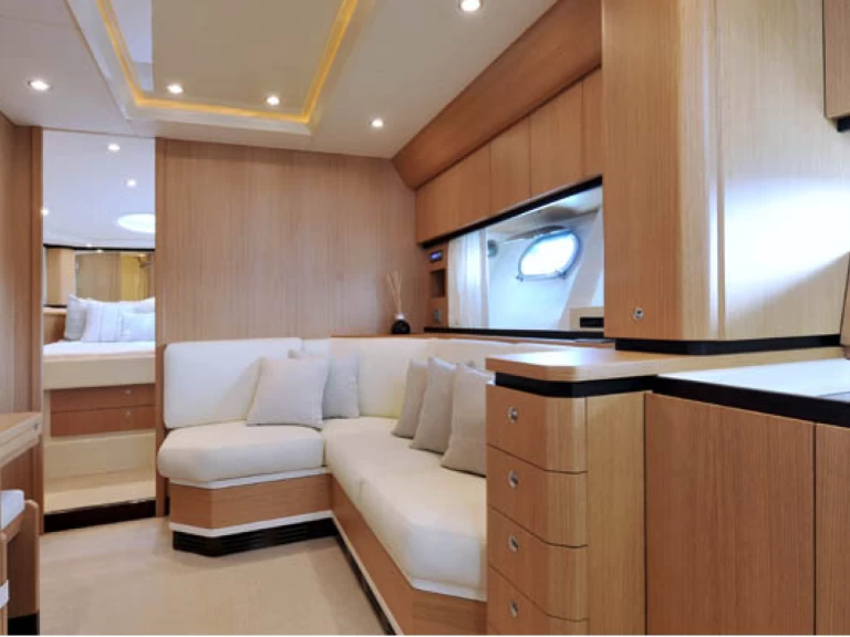 Yacht hire Cannigione cheap Sarnico 60