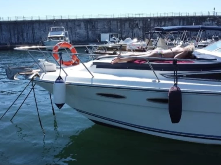 Sea Ray Sea Ray 300 Sundancer charter bareboat or skippered in  Sorrento