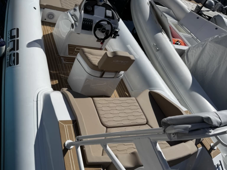 Oromarine Oromarine S-78 charter bareboat or skippered in  Naples