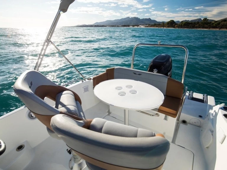 Motorboat hire in Ajaccio - Bénéteau Flyer 6 SUNdeck
