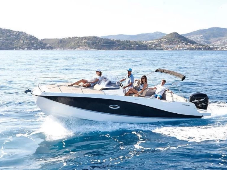 Charter a Quicksilver Activ 755 Sundeck in Palma de Mallorca on Samboat