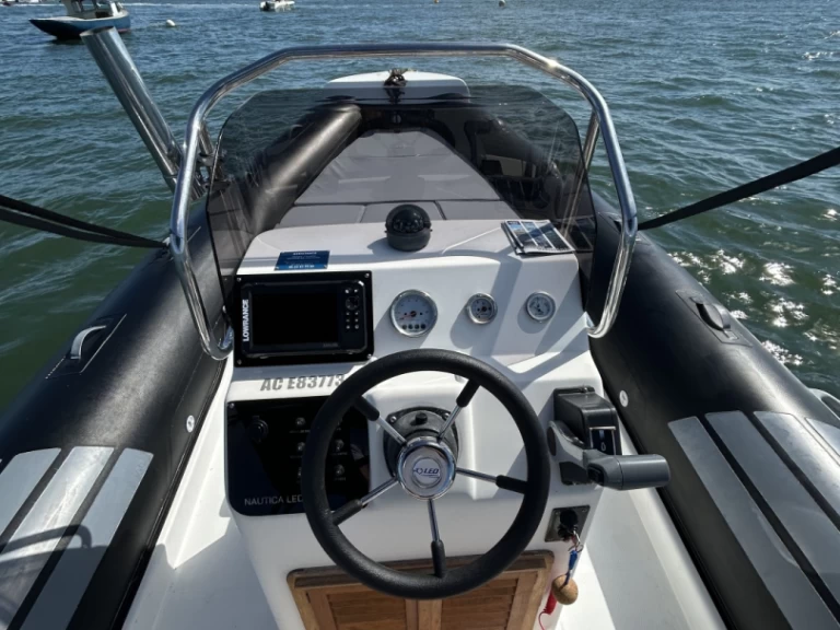 Hire a Nautica Led Nautica Led  Grand Piquey