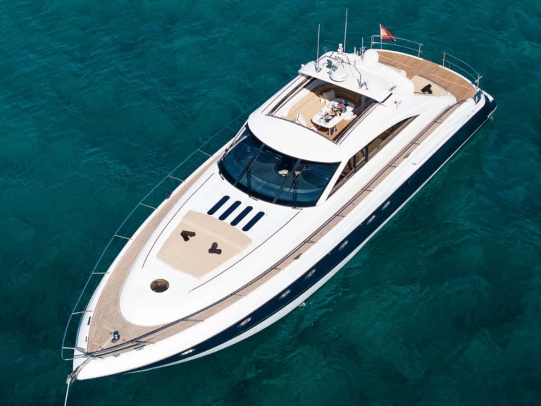 Charter a Princess Princess V65 in Ibiza Town on Samboat