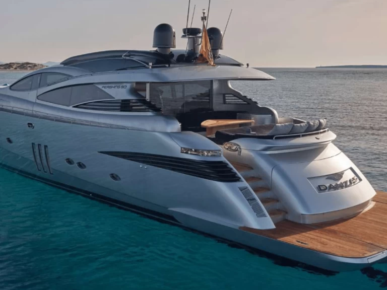 Charter a Pershing Pershing 90 in Ibiza Town on Samboat