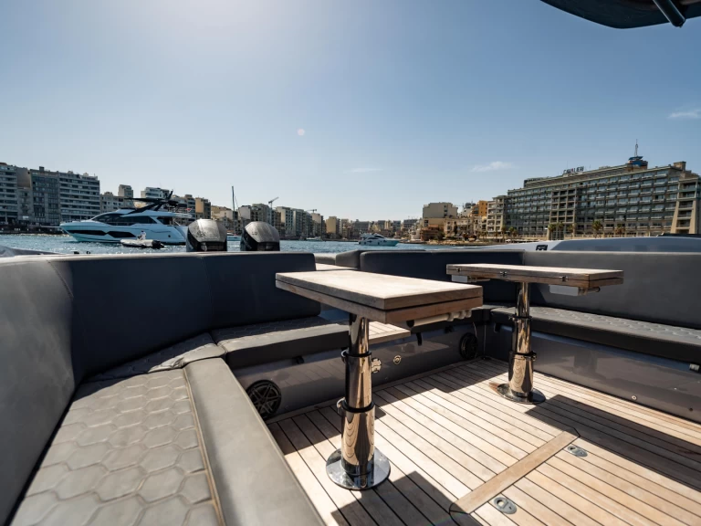 Yacht charter St. Julian's - Sacs Strider 15 on SamBoat