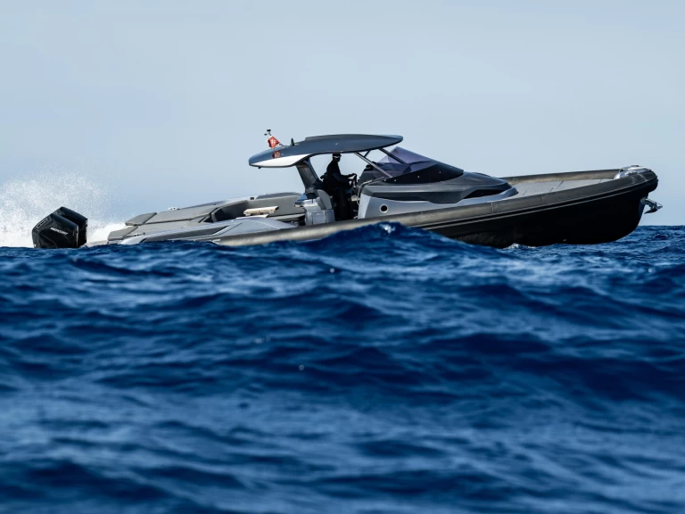 Hire RIB Sacs with a boat licence