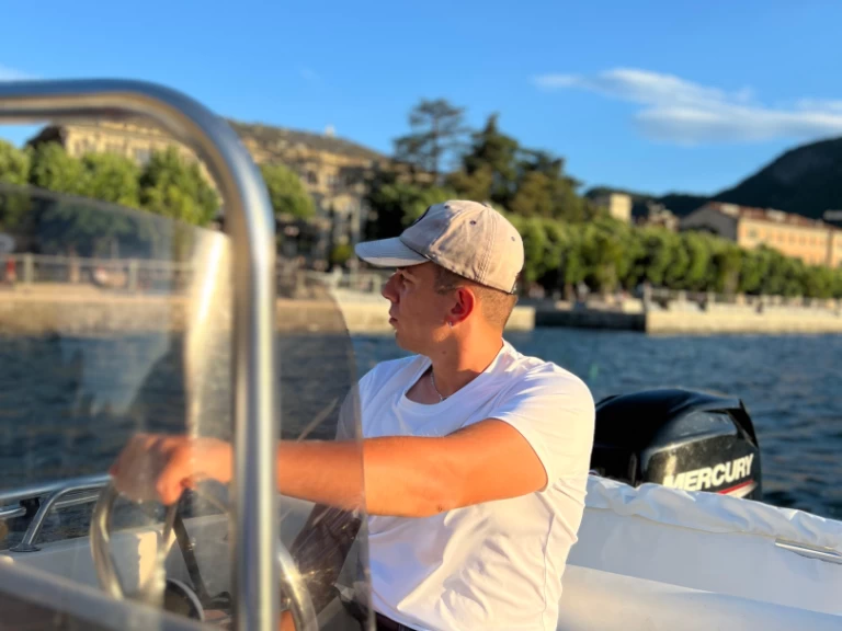 Yacht hire Como (City) cheap Happy Fishing Open