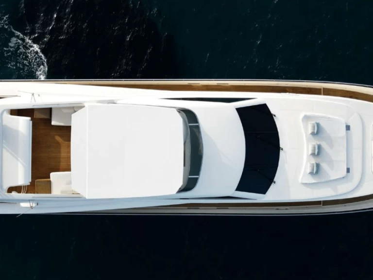 Charter a Astondoa Astondoa 102 GLX in Ibiza Town on Samboat