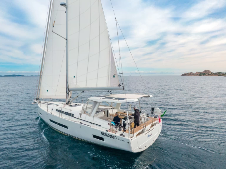 Hire Sailboat with or without skipper Hanse Cannigione