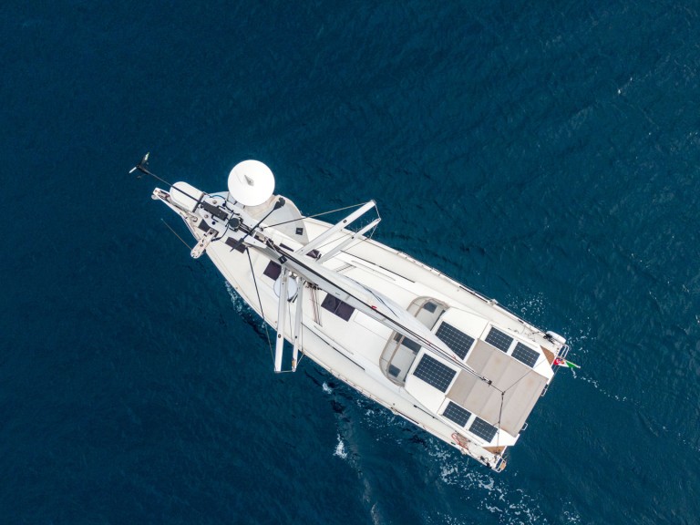 Hire Sailboat with or without skipper Hanse Cannigione