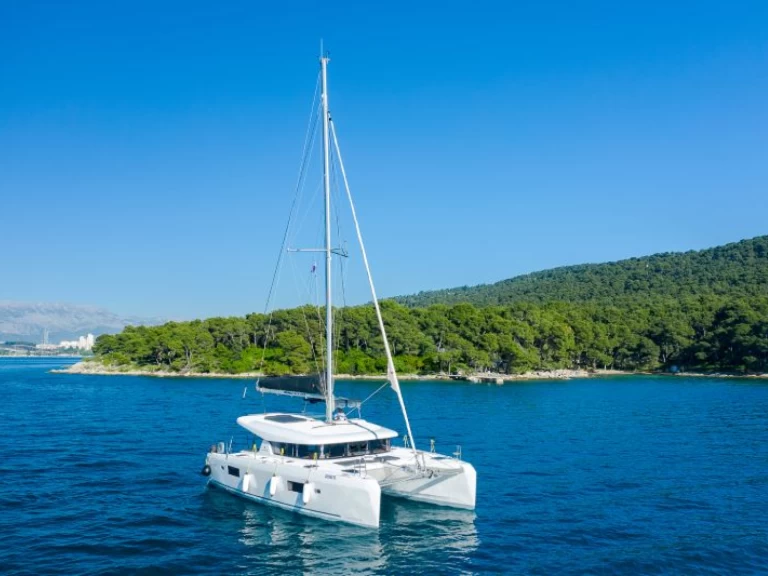 Yacht hire Kaštela cheap Lagoon 42