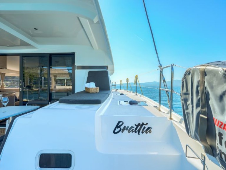 Hire Catamaran with or without skipper Lagoon Kaštela