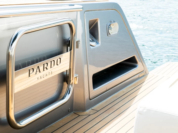Hire Motorboat with or without skipper Pardo Yachts Cannes