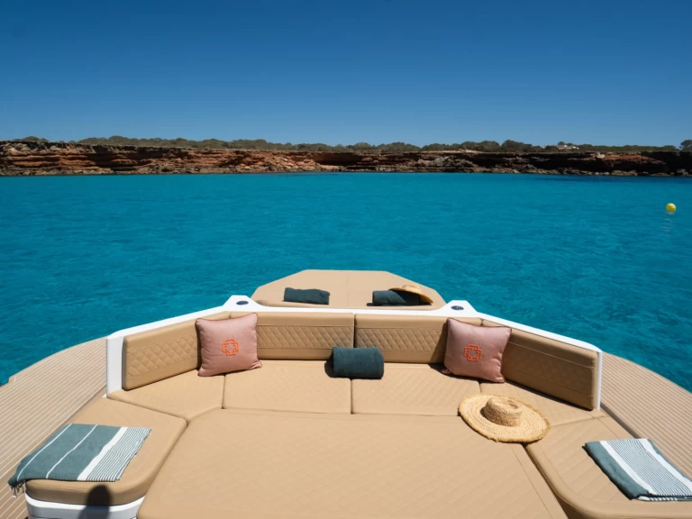 Yacht charter Ibiza Town - HOUSE OF HÜNTTER CATAMARAN POWER on SamBoat