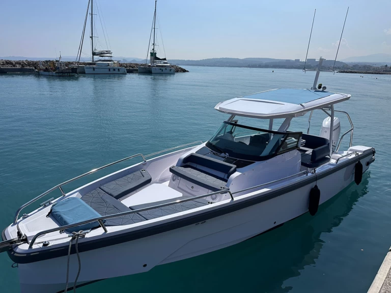 Hire a Axopar 29 Sun Top Saint-Laurent-du-Var