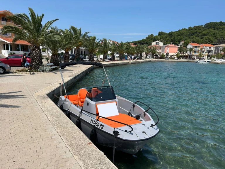 Yacht hire Kukljica cheap Activ 555 Open