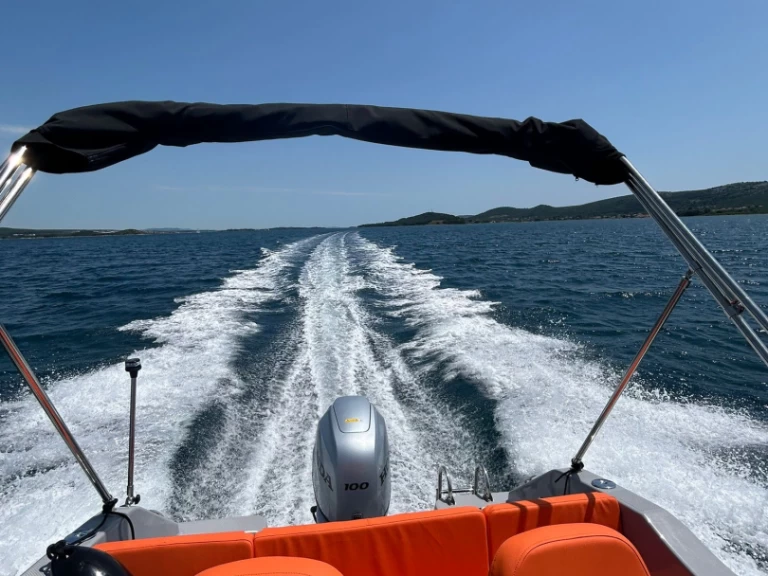 Hire Motorboat with or without skipper Quicksilver Kukljica