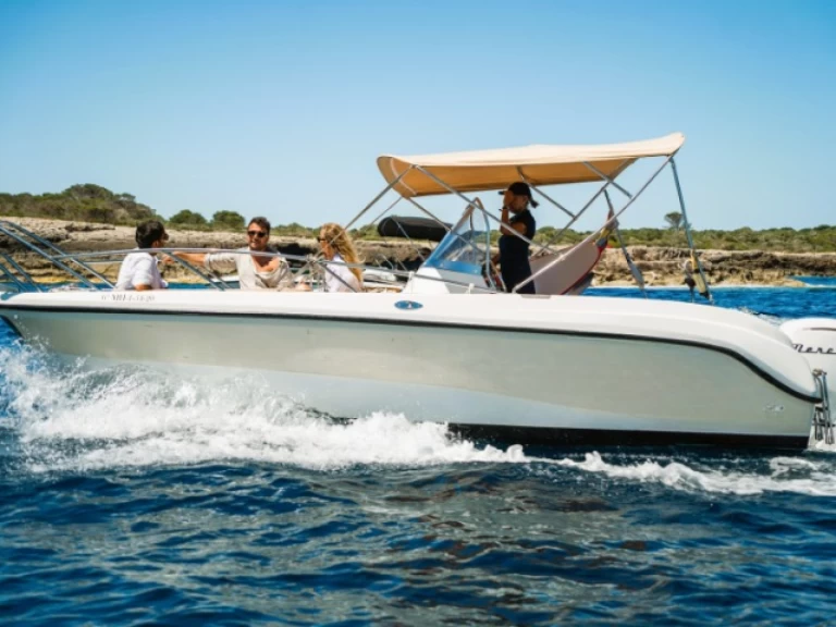 Charter a Polyester Yacht Open 605 in Ciutadella de Menorca on Samboat