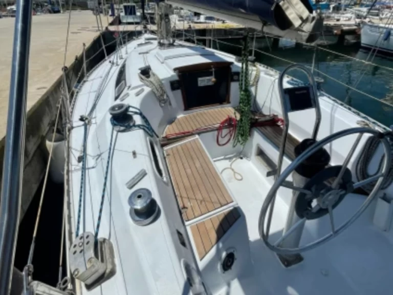 Sailboat to hire Ibiza Town at the best price