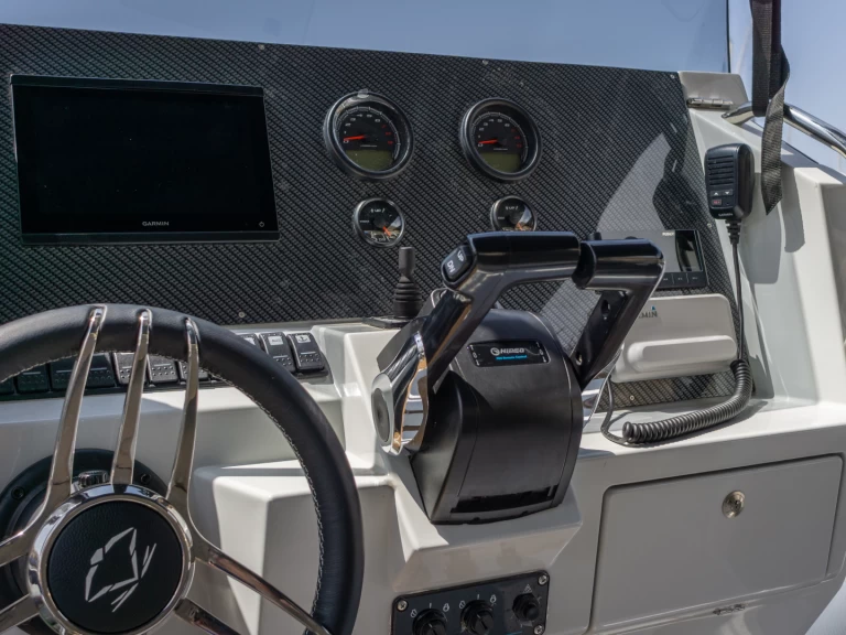Yacht charter Altea - Italboats Stingher 28GT on SamBoat