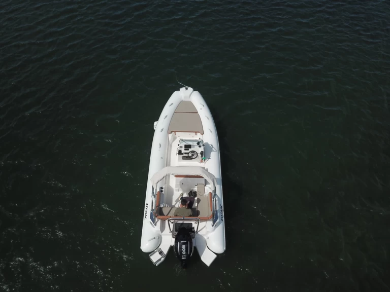 Yacht charter Arcachon - Zodiac Medline 6.8 on SamBoat