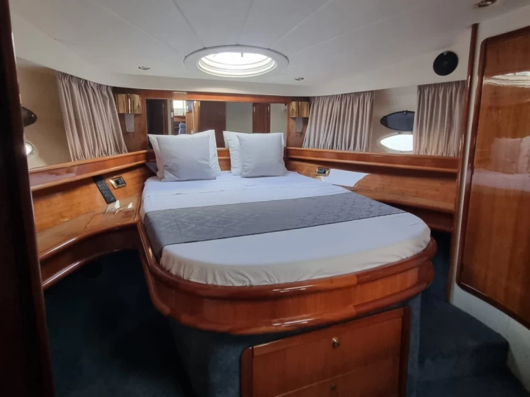 Doqueve Majestic charter bareboat or skippered in  Palma de Mallorca