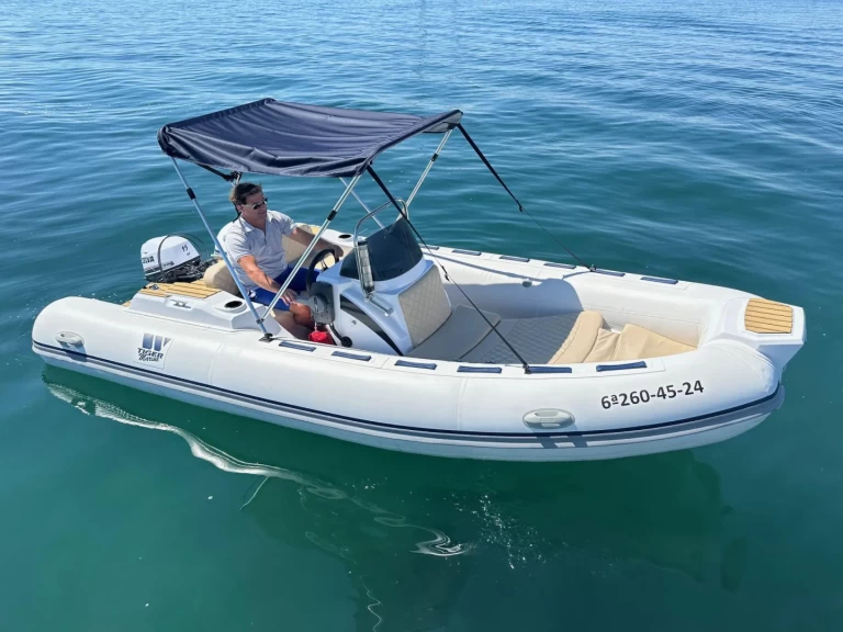 Motorboat hire in Can Picafort - Tiger Marine 480
