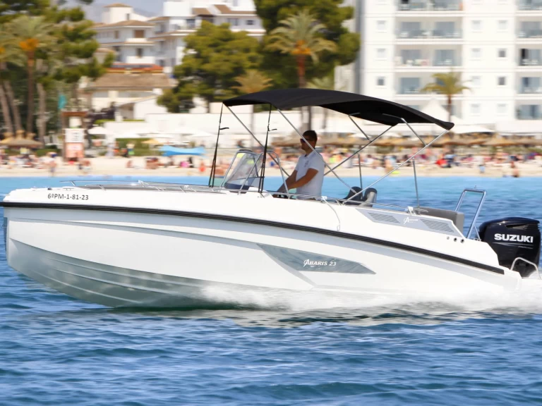 Charter a Abaris 23 in Port d'Alcudia on Samboat