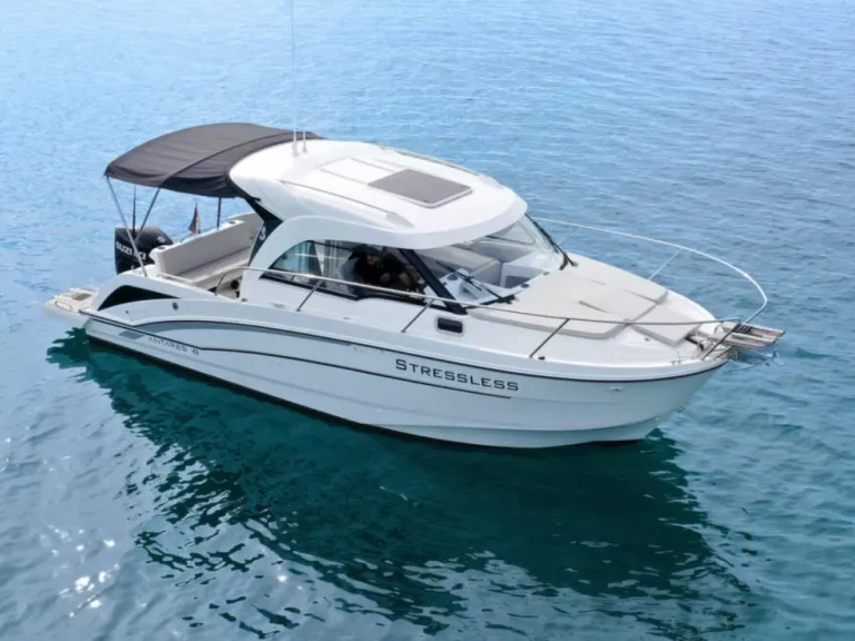 Motorboat hire in Port d'Alcudia - Bénéteau Antares 8