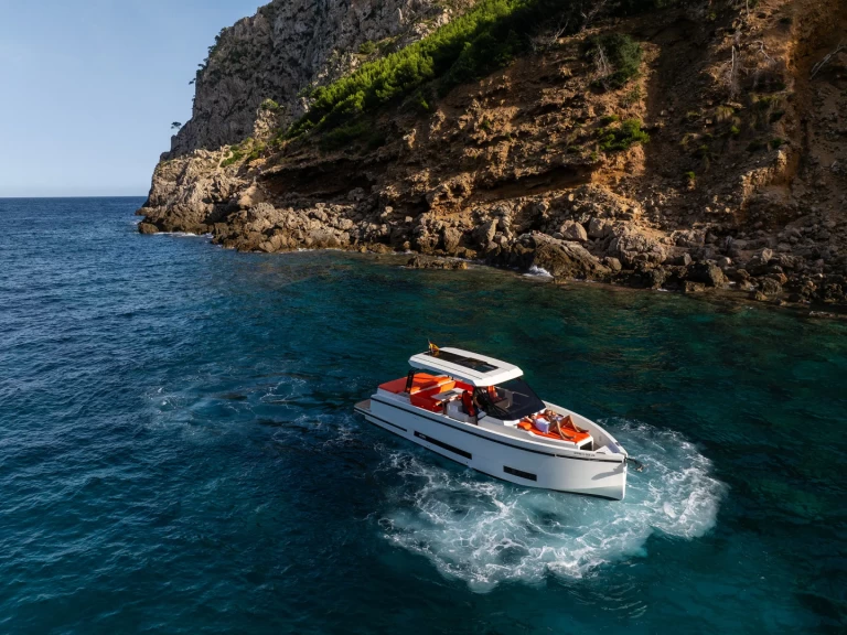 Motorboat to hire Port d'Alcudia at the best price