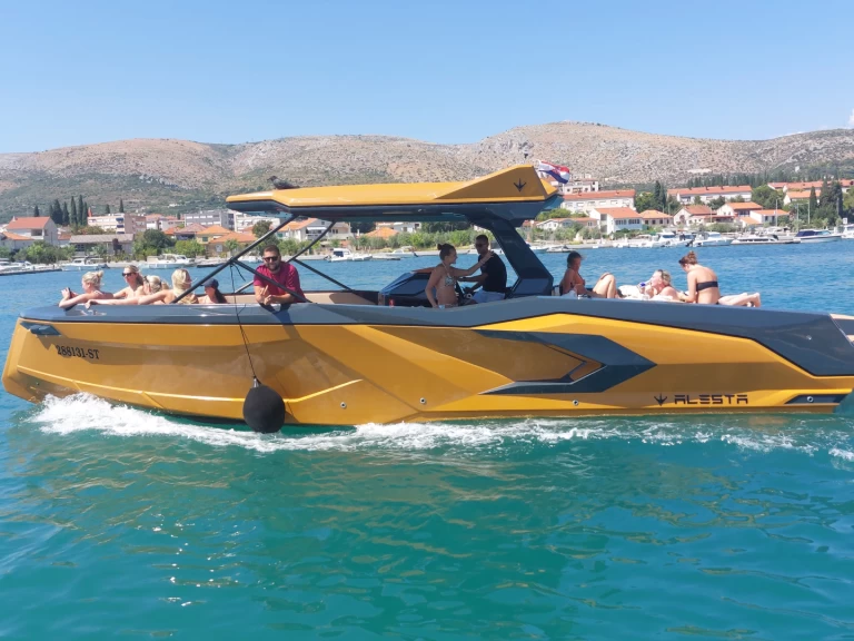 Hire a Alesta Marine Raptor parasailing Split