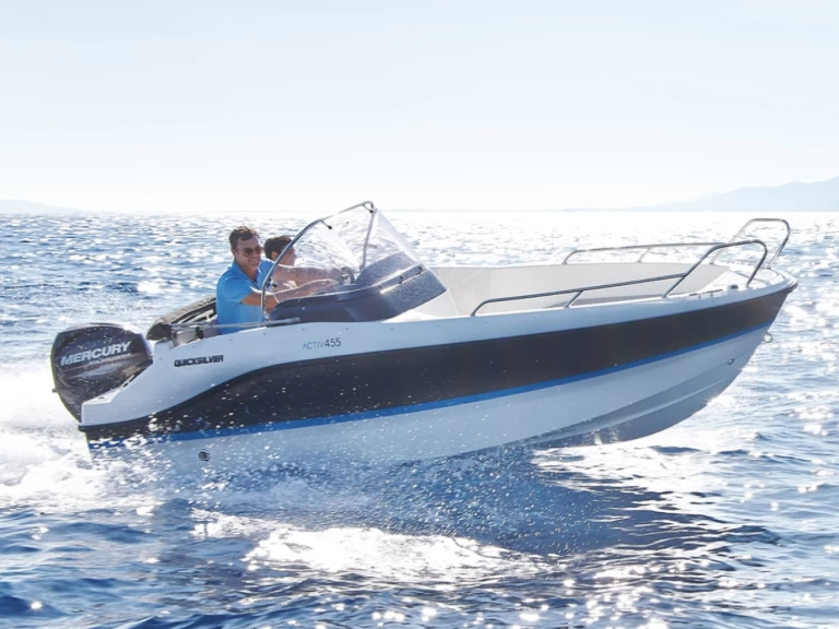Motorboat hire in Palma de Mallorca - Quicksilver Activ 455 Open