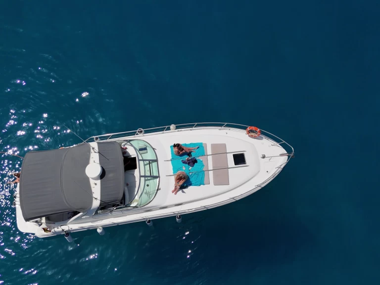 Motorboat hire in Ibiza Town - Sea Ray Sea Ray 370 Sundancer