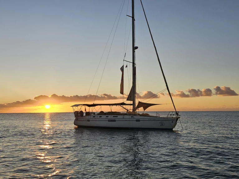 Hire Sailboat Bénéteau with a boat licence