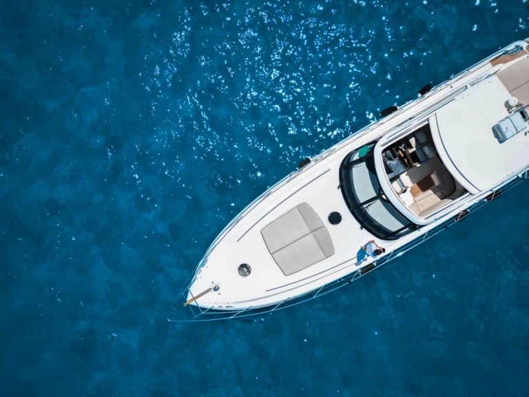 Luxury Yacht to hire Mahón at the best price
