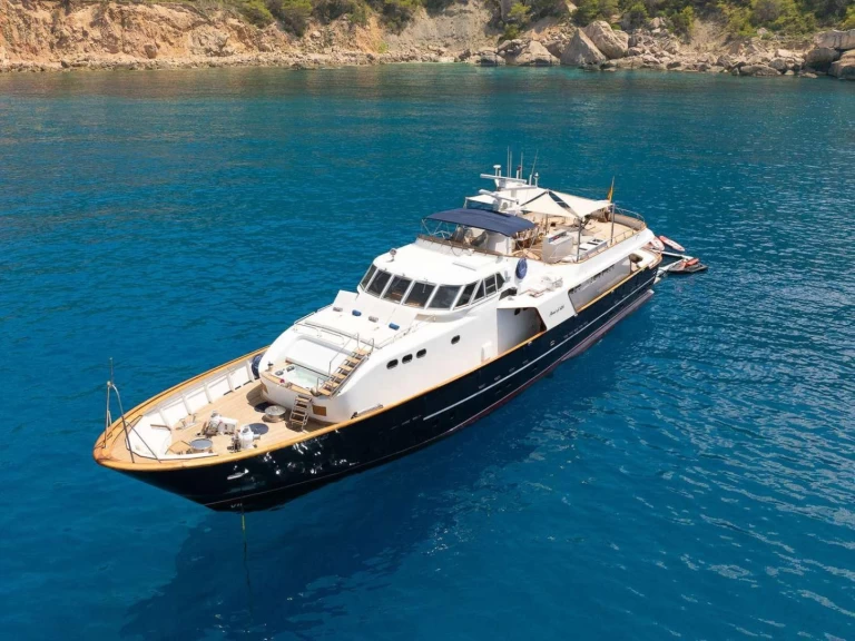 Yacht hire Ibiza Town cheap Lagoon 630 Motor Yacht