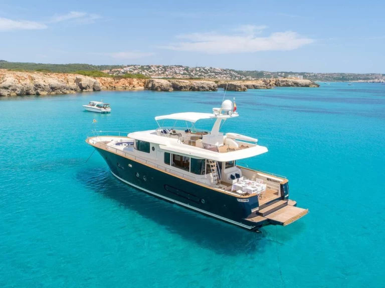 Luxury Yacht hire in Ibiza Town - Lagoon Lagoon 630 Motor Yacht