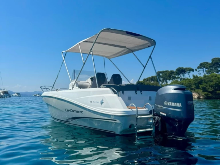 Motorboat to hire Golfe-Juan at the best price