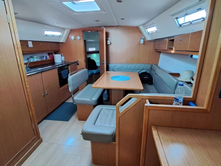 Yacht hire Volos cheap Cruiser 40