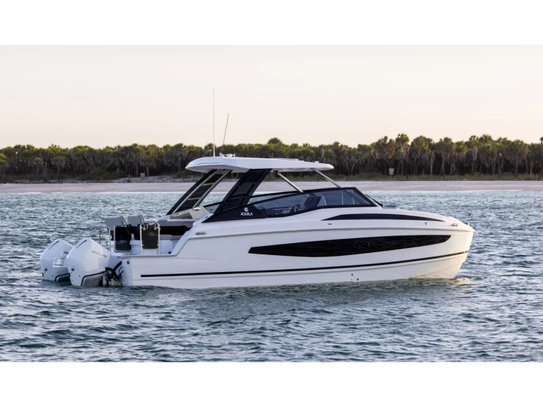Motorboat hire in Cannigione - Aquila Aquila 32 Sport