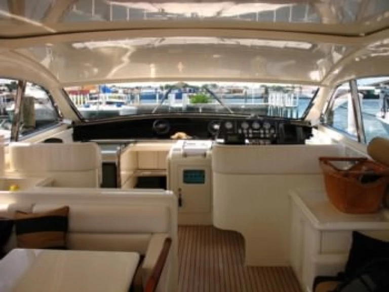 Charter a Leopard DARE TO DREAM in Nassau on Samboat