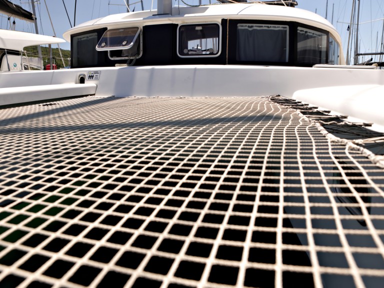 Yacht charter Punat - Lagoon Lagoon 380 S2 on SamBoat