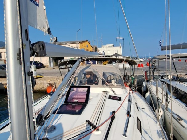 Hire a Bavaria Cruiser 40 Volos