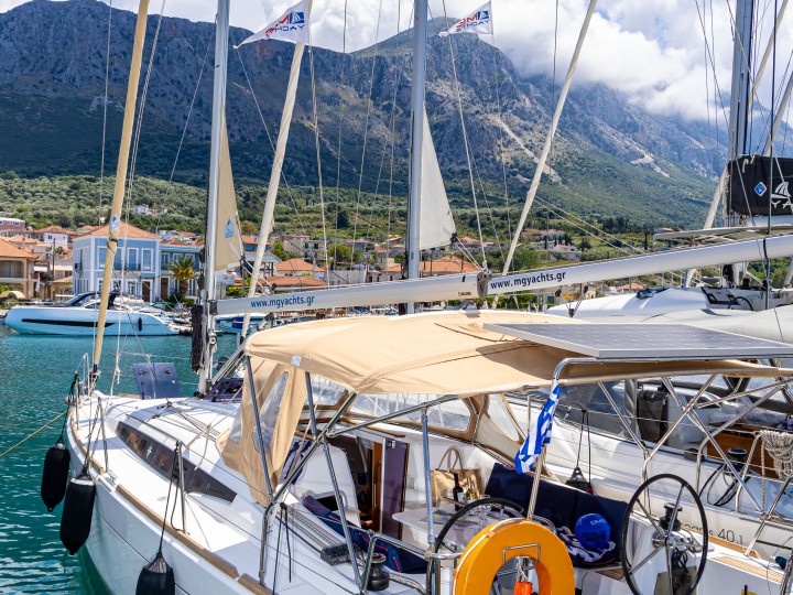 Hire a Jeanneau Sun Odyssey 349 Lefkáda