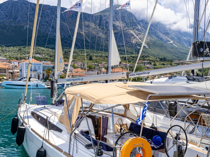 Hire a Jeanneau Sun Odyssey 349 Lefkáda